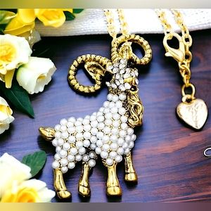 Gold-plated Crystal Pearl goat/sheep brooch necklace BOGO
